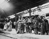 union-station-immigrants-1910.jpg